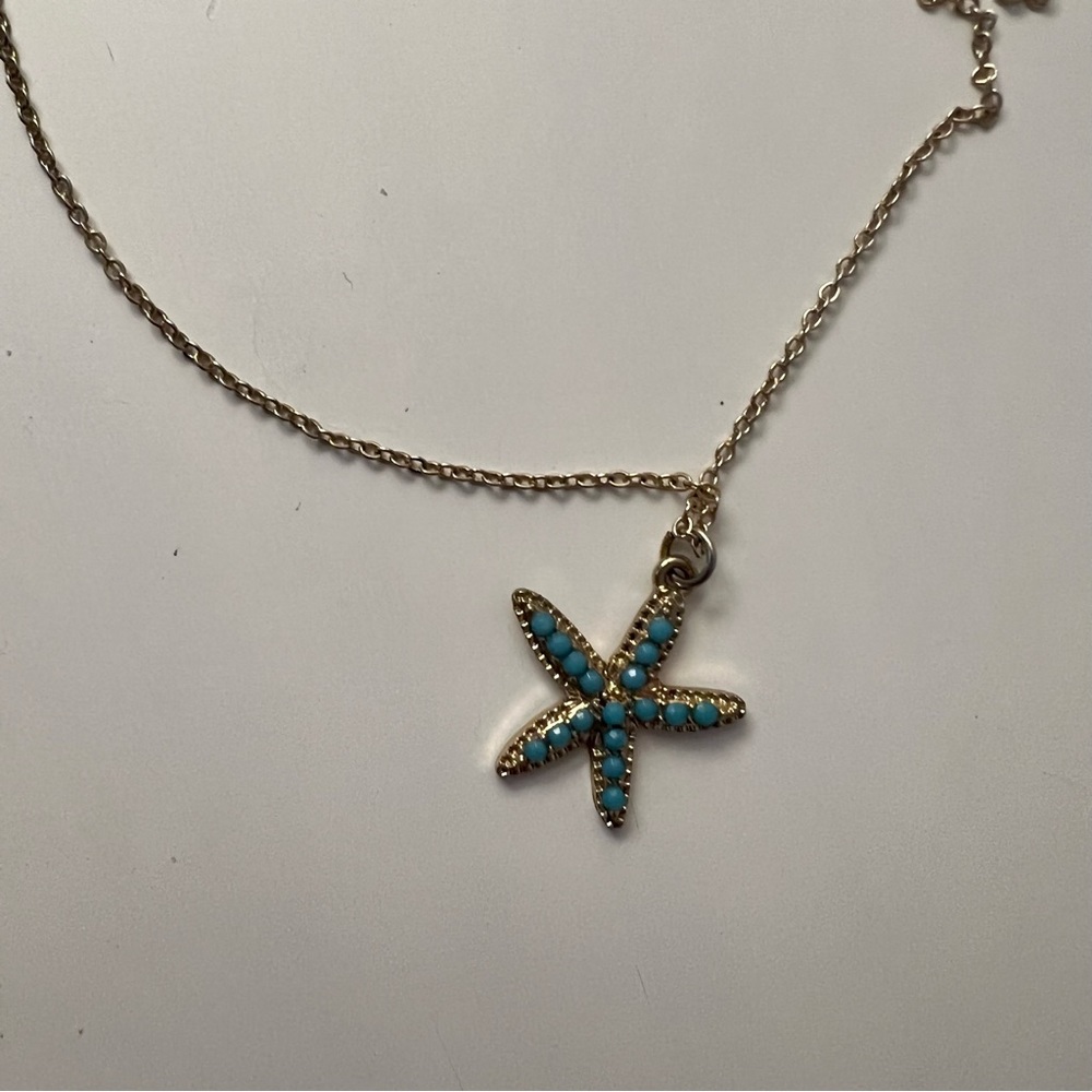 Starfish Necklace - Picture 2 of 3